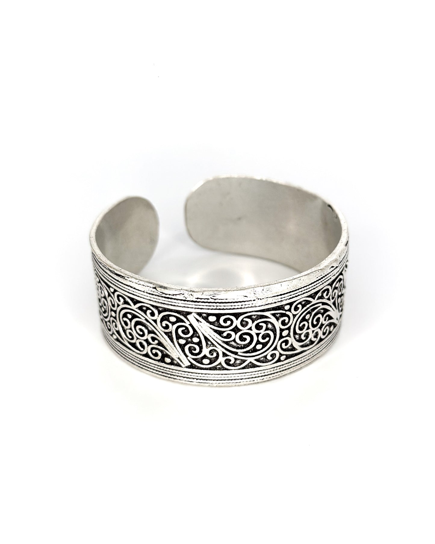 Ornamental Texture Bangle