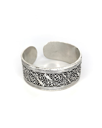 Ornamental Texture Bangle