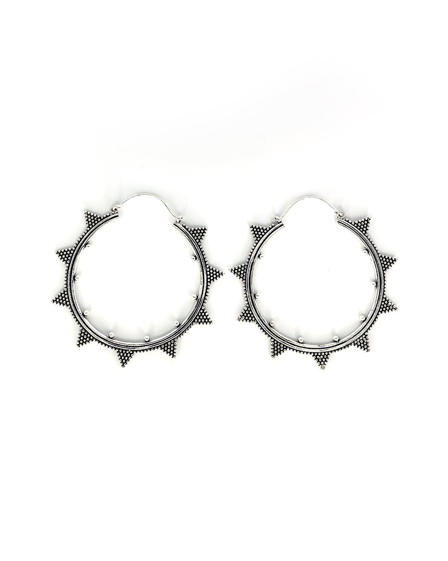 Niho Mano Spike Earrings